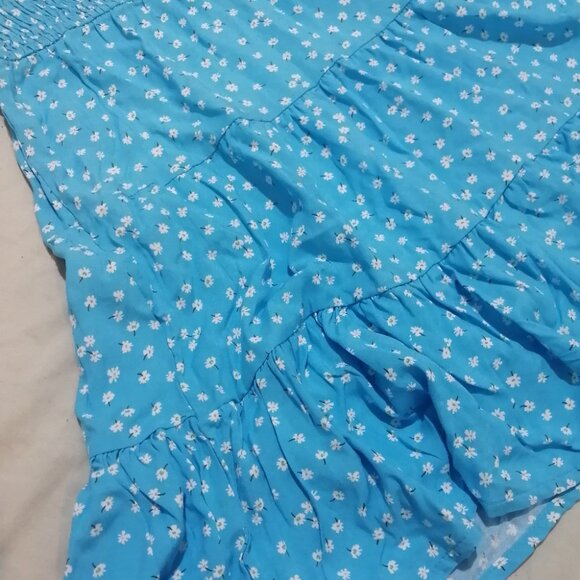 🇨🇦 Girls Rayon Dress, Sky Blue with Daisies - Picture 4 of 7